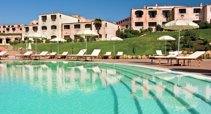 Colonna Resort Pool - Colonna Resort